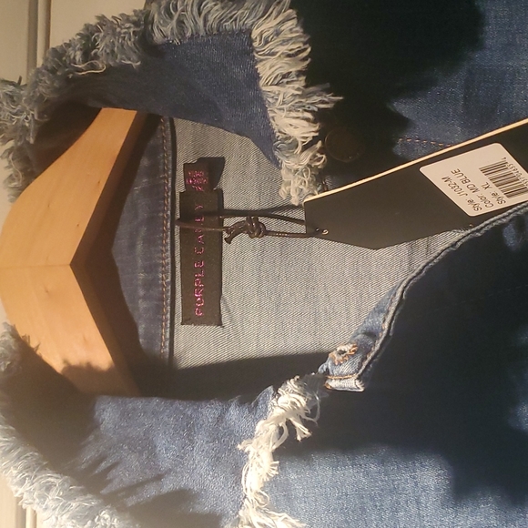 SOLD OFFSITE Genuine Crop Denim Jacket - Picture 4 of 5